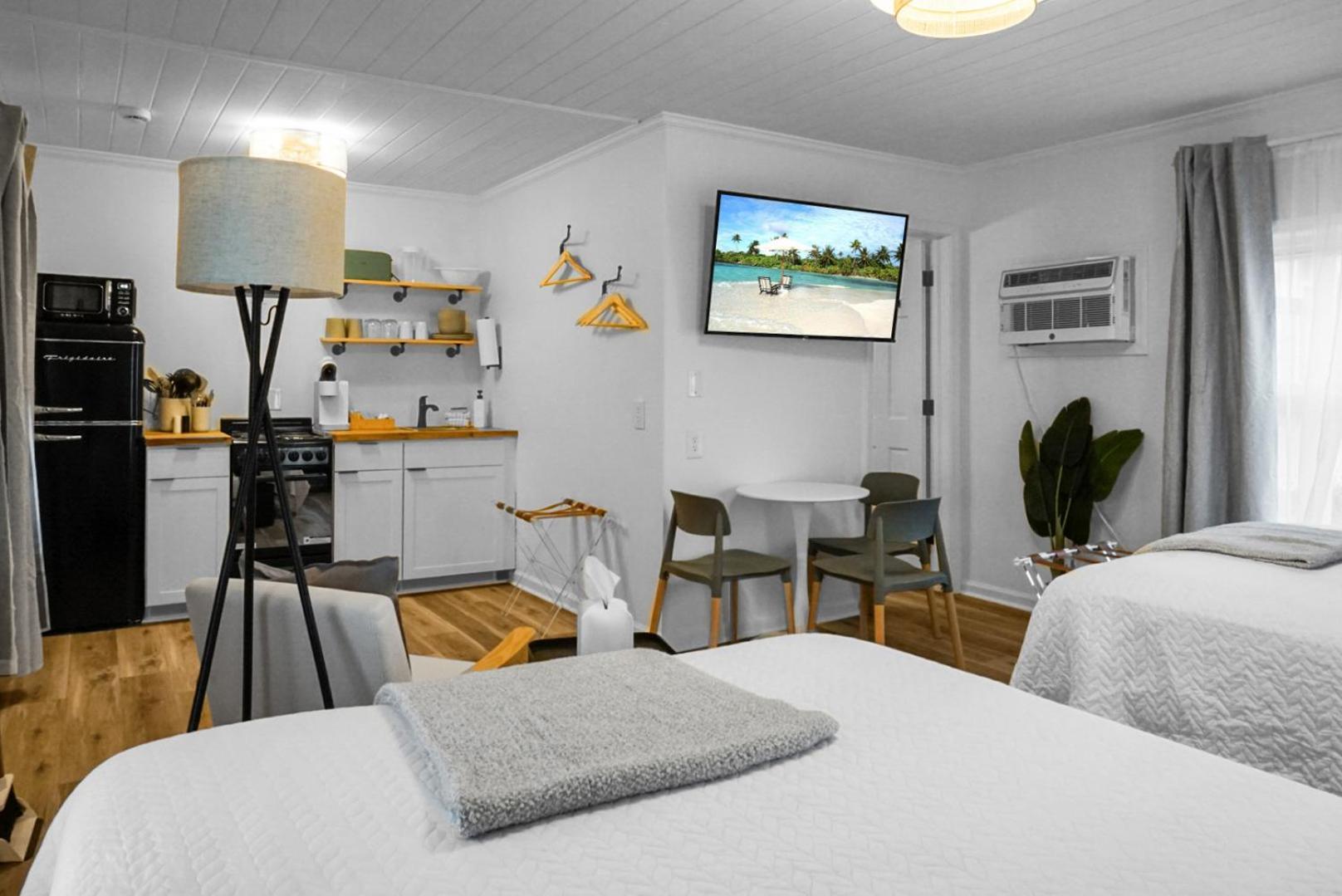קרולינה ביץ' The Boardwalk Inn מראה חיצוני תמונה