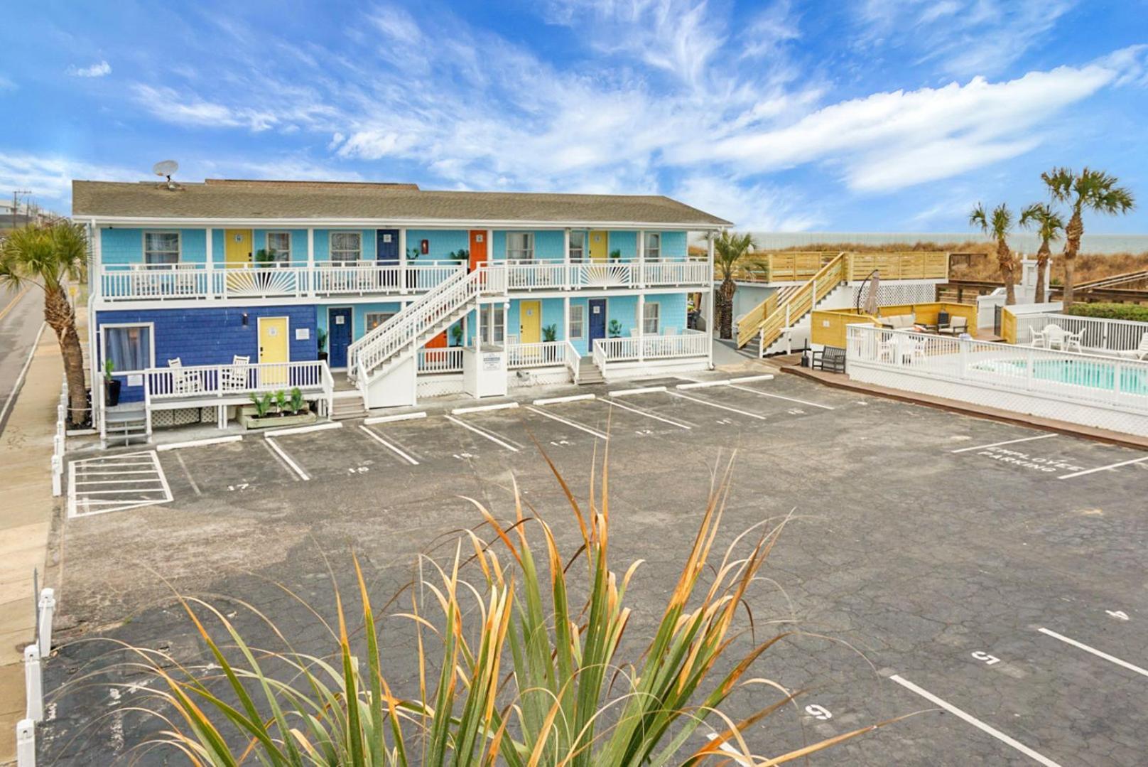 קרולינה ביץ' The Boardwalk Inn מראה חיצוני תמונה